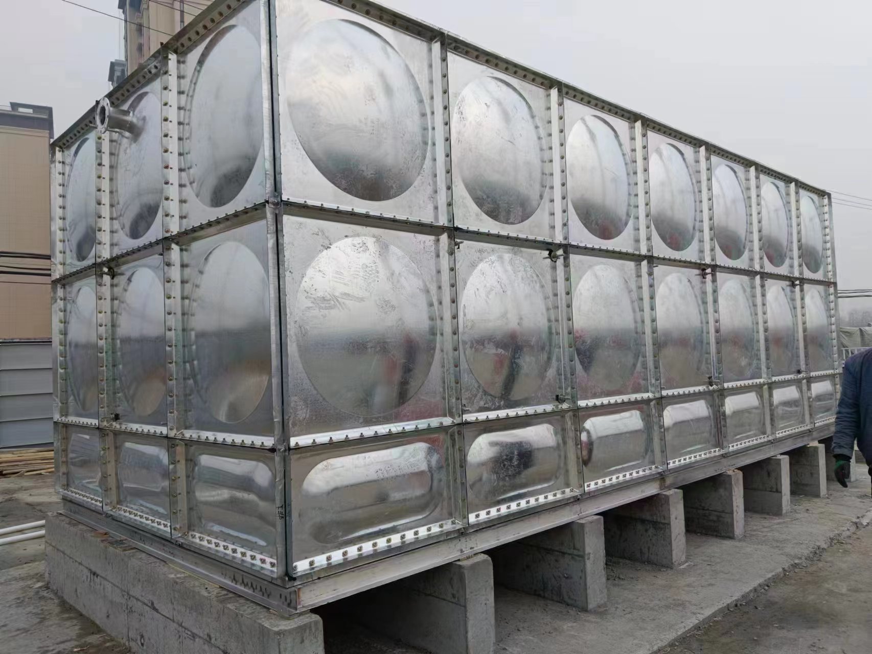 鍍鋅鋼板水箱安裝步驟(簡單)